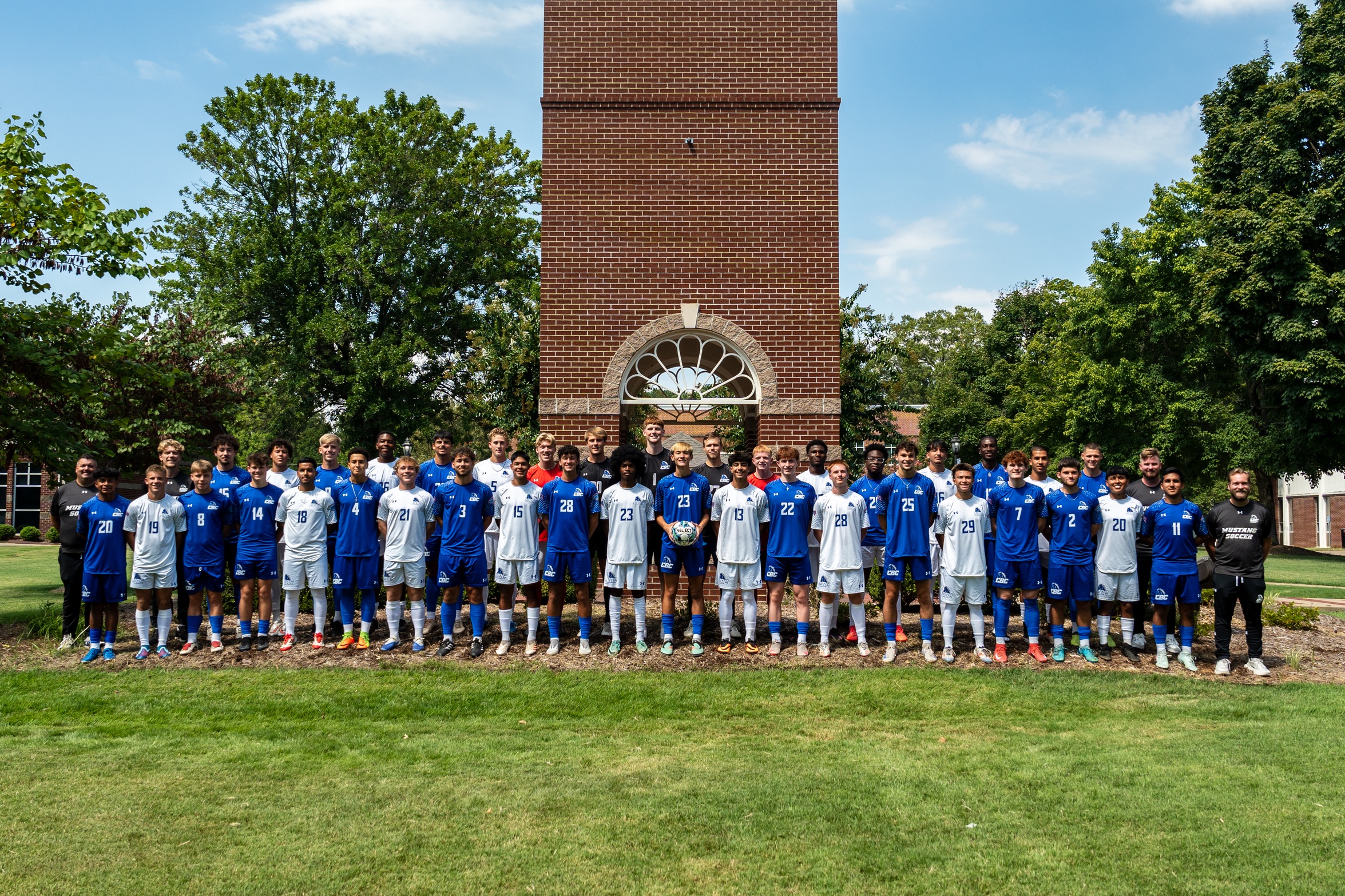 Mustangs Fall To #8 Crusaders