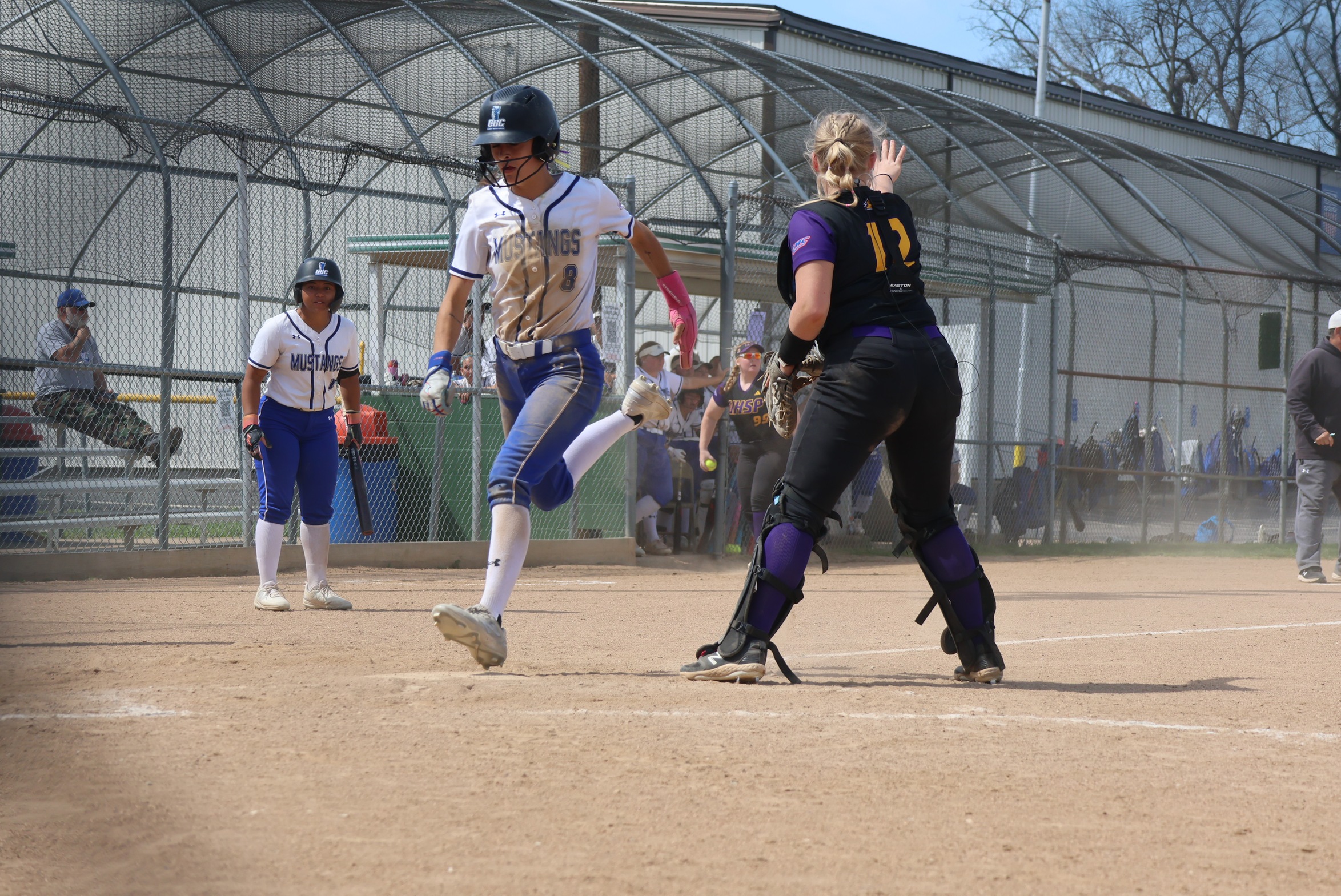 #MustangsWWWWWWWin! CBC Sweeps UHSP To Run Winning Streak To Seven!